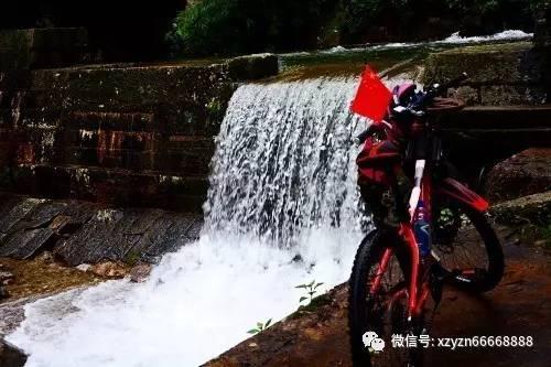 东方甄选：新东方及俞敏洪计划购买价值7亿港元股份