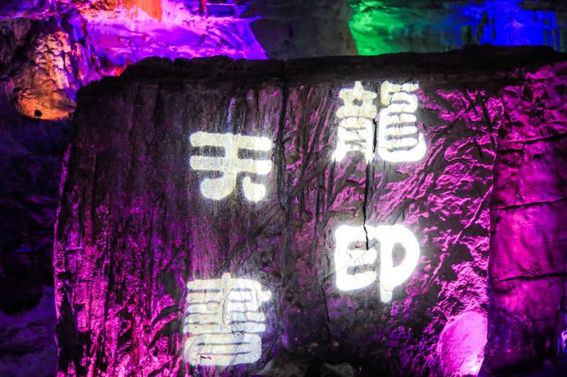家里穷，真的只能靠上学来找出路了吗？