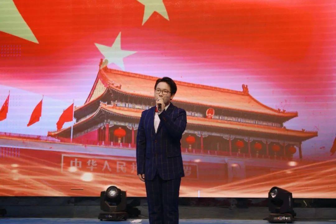 马志强与湖南中车智行科技公司党委书记兼总经理彭忠红座谈