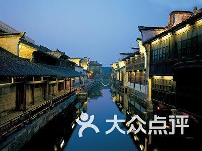 椰子鸡，椰味芬芳、汤清爽口