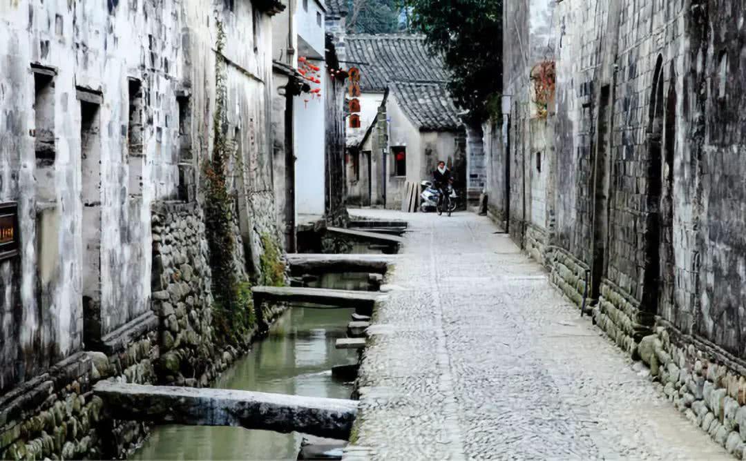 保险到底是不是智商税？游戏画面