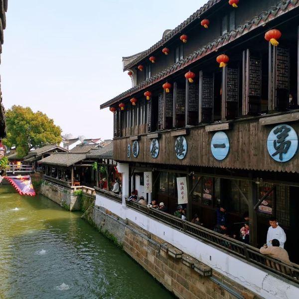小红帽的冒险之旅