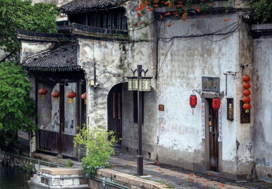 明天主线任务：“逛”年货大街，支线任务：抢福袋